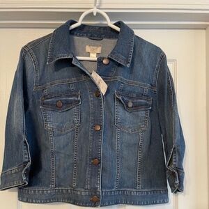 Loft Cropped Denim Jacket with 3/4 selves. -NWT